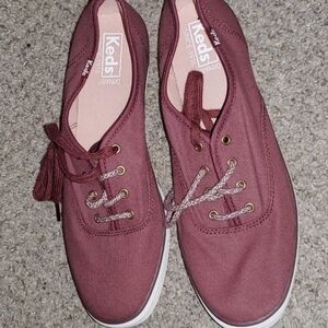 Keds Women's Canvas Sneakers in Burgundy/ Maroon